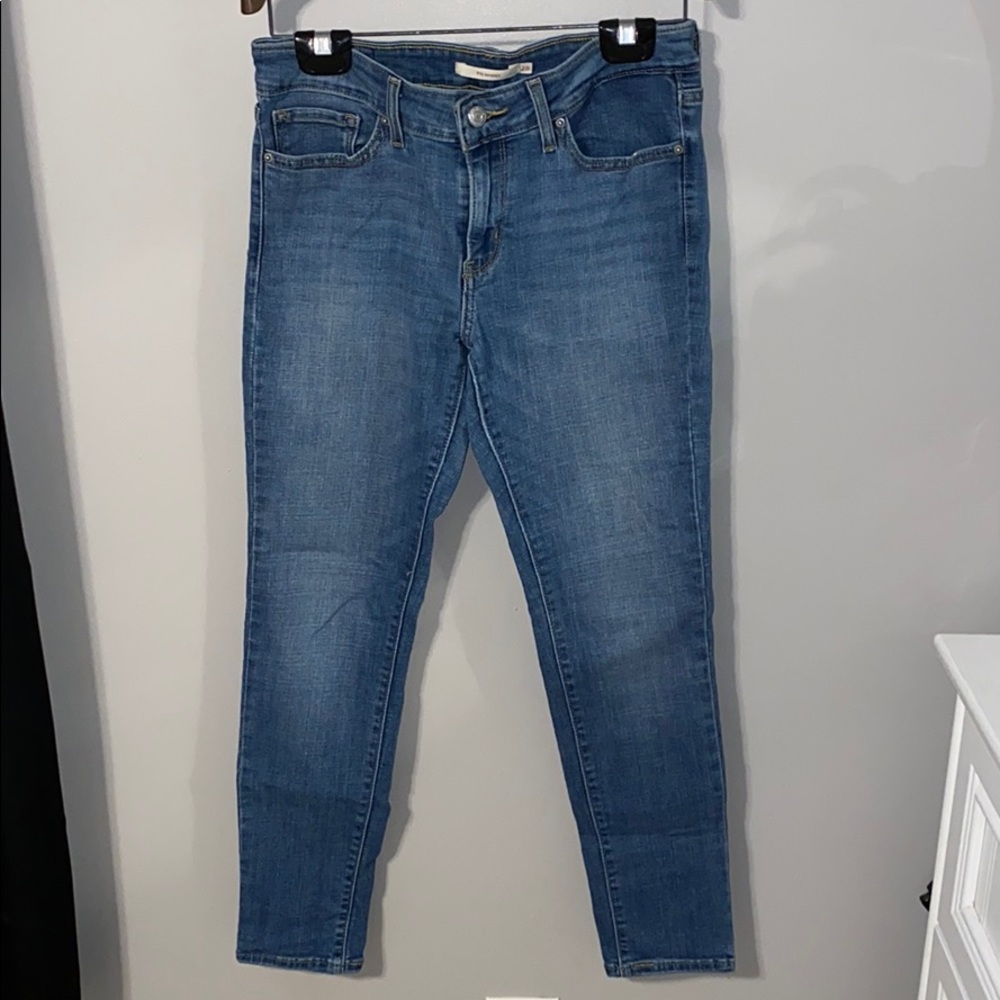 Levi jeans
